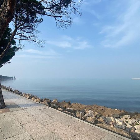 The Prince - Luxury Apartments With Pool Peschiera del Garda Dış mekan fotoğraf