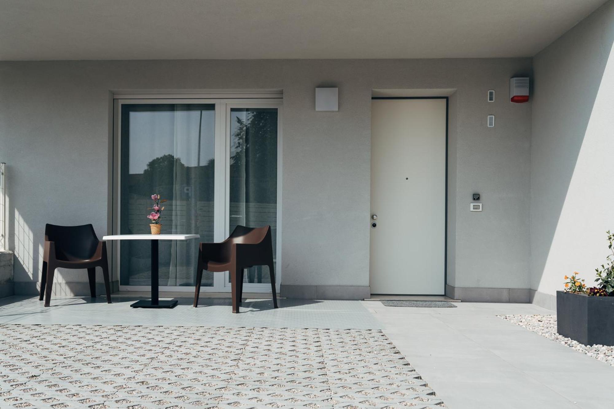 The Prince - Luxury Apartments With Pool Peschiera del Garda Dış mekan fotoğraf