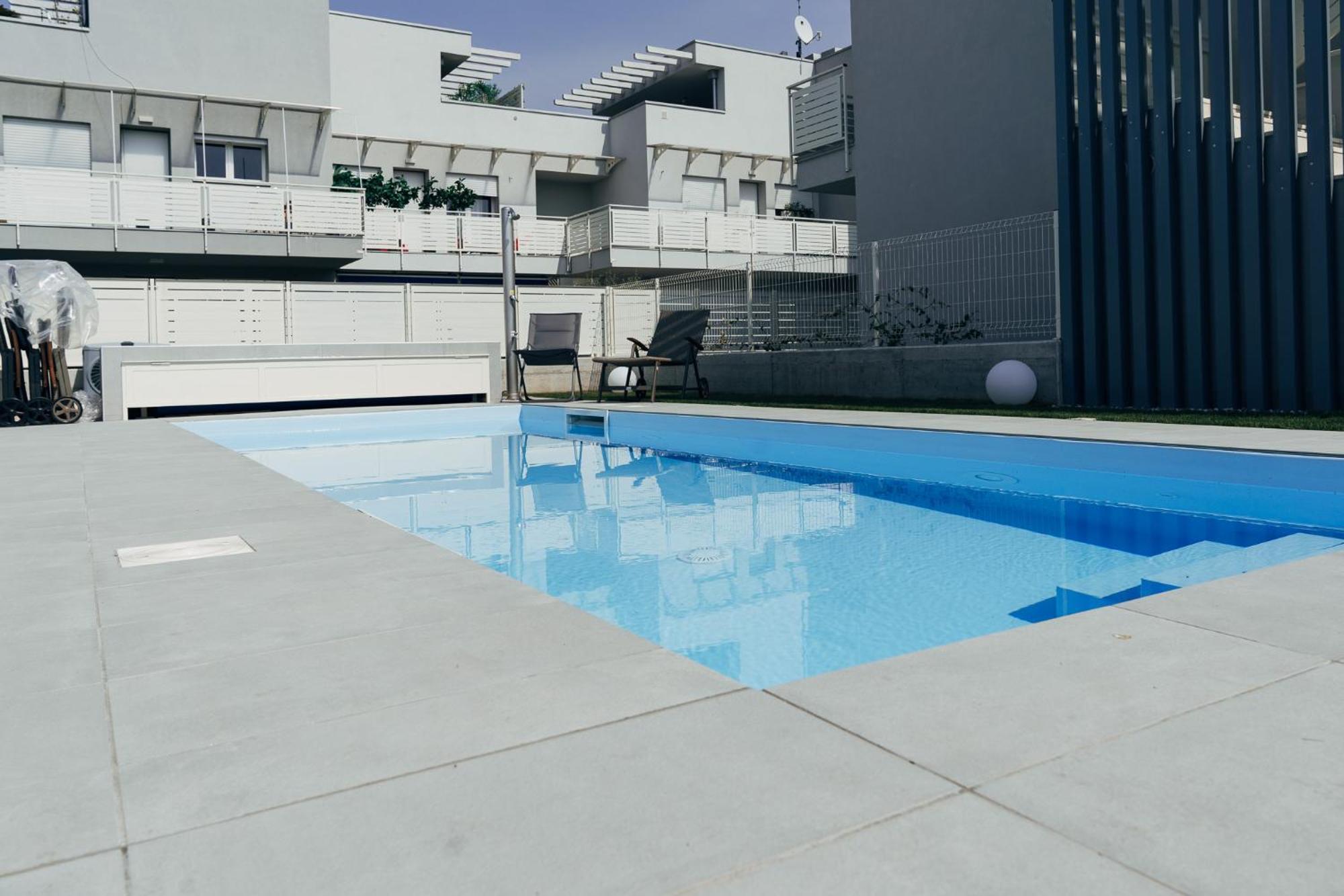 The Prince - Luxury Apartments With Pool Peschiera del Garda Dış mekan fotoğraf