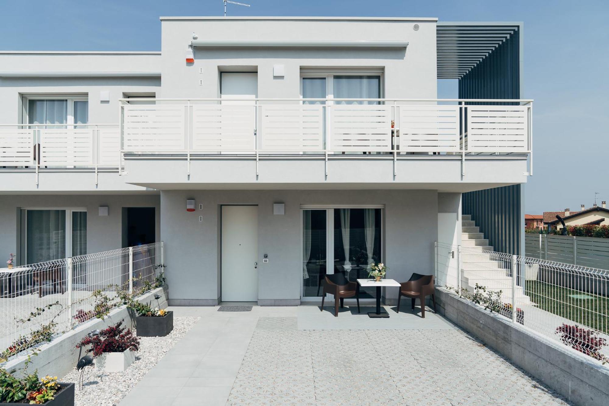 The Prince - Luxury Apartments With Pool Peschiera del Garda Dış mekan fotoğraf